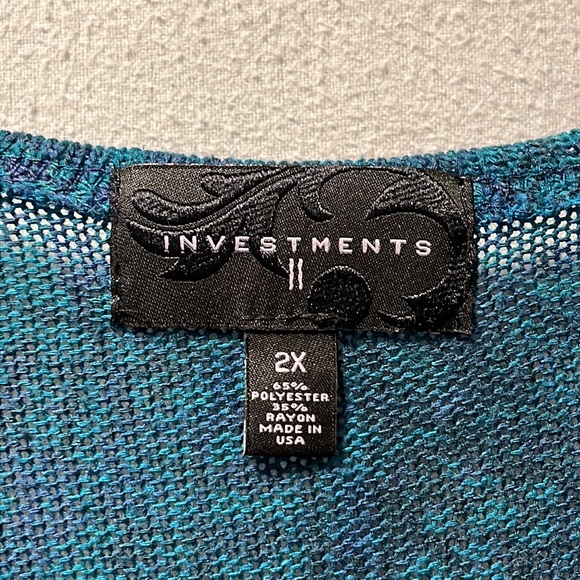 Blue-Green Marbled Sweater Blouse with Brass Stud Detail by Investments in 2X - Picture 4 of 14